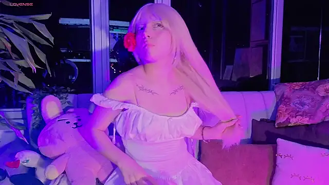 Melody-chers online show from October 25, 2025, 4:44 am