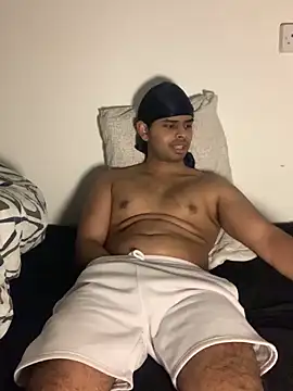 Snapshot of msoruchi chatting on February 23, 2026, 9:59 pm msoruchi online show from February 23, 2026, 9:59 pm