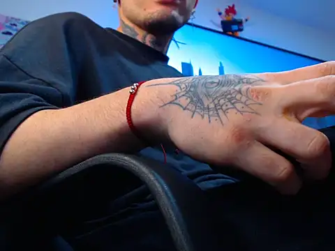 Kieran kian online show from October 31, 2025, 2:41 am