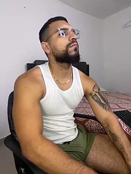 vincentjaxon online show from November 15, 2025, 11:58 am