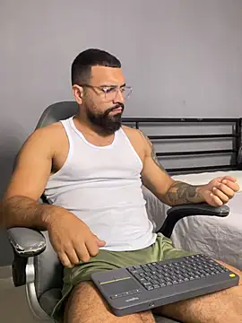 Snapshot of vincentjaxon chatting on March 26, 2026, 12:36 pm vincentjaxon online show from March 26, 2026, 12:36 pm