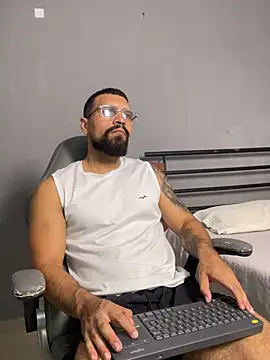 Snapshot of vincentjaxon chatting on March 30, 2026, 5:47 pm vincentjaxon online show from March 30, 2026, 5:47 pm