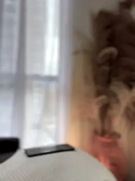 Sofi Leal online show from October 3, 2025, 12:17 pm