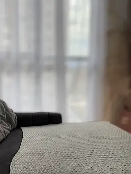 Sofi Leal online show from October 4, 2025, 12:28 pm