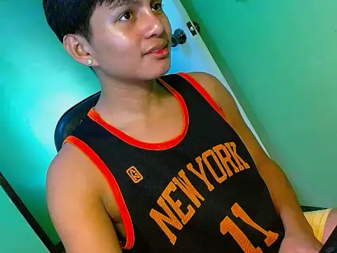 Alexx 143 online show from July 17, 2026, 12:46 pm
