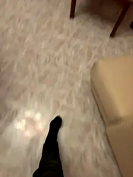 Snapshot of Qualepass chatting on October 28, 2025, 4:50 pm Qualepass online show from October 28, 2025, 4:50 pm