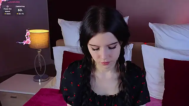 Angel  Rosse online show from December 2, 2025, 6:09 pm