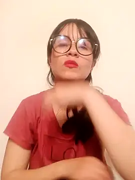 Snapshot of Dana_Rise chatting on December 20, 2025, 2:25 am Dana Rise online show from December 20, 2025, 2:25 am