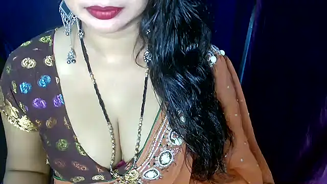 QUEEN SAKHI- online show from July 25, 2026, 4:31 am