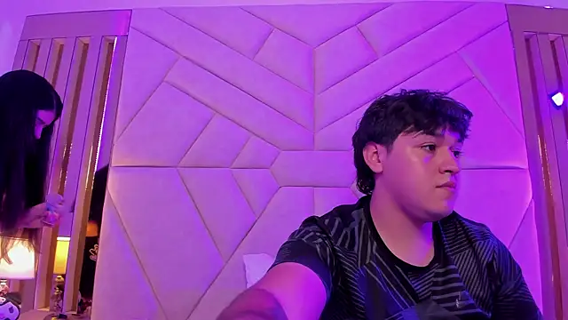 EmilyANDrew  online show from January 10, 2026, 4:52 am