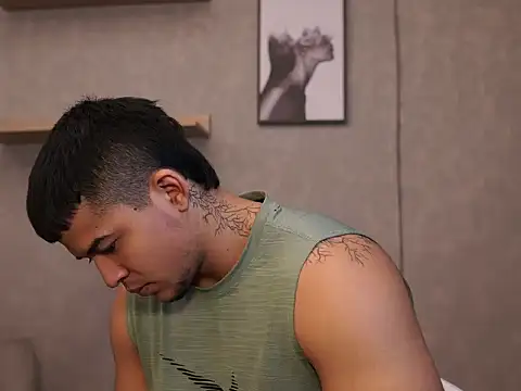 Thiago Valente online show from April 11, 2026, 1:15 pm