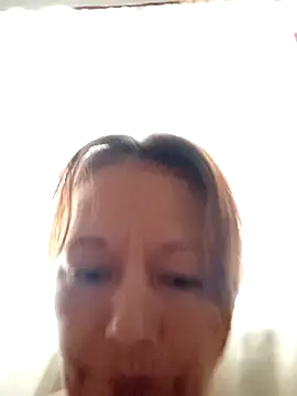 marinita13 online show from April 8, 2026, 1:56 pm