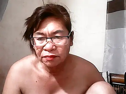 Snapshot of Hottestsexxy_Elynnn chatting on April 10, 2026, 9:38 am Hottestsexxy Elynnn online show from April 10, 2026, 9:38 am