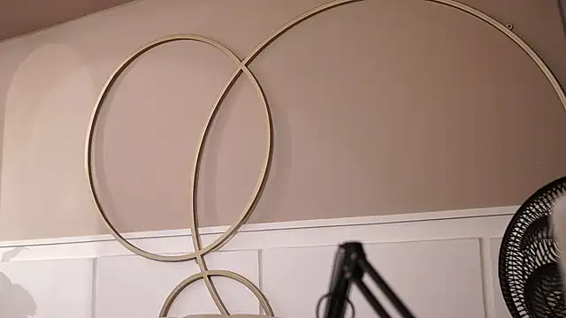 Ariaa Isabell online show from November 18, 2025, 6:11 pm