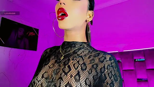 LADY-HOT-SEXY- online show from December 21, 2025, 3:52 am