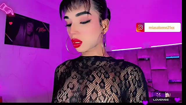 LADY-HOT-SEXY- online show from January 7, 2026, 1:32 am