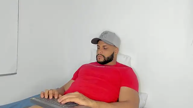 Snapshot of Pier_Simons chatting on February 24, 2026, 7:09 am Pier Simons online show from February 24, 2026, 7:09 am