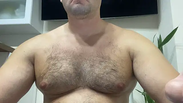 Snapshot of BrianJohnson_ chatting on October 8, 2025, 4:51 pm BrianJohnson online show from October 8, 2025, 4:51 pm