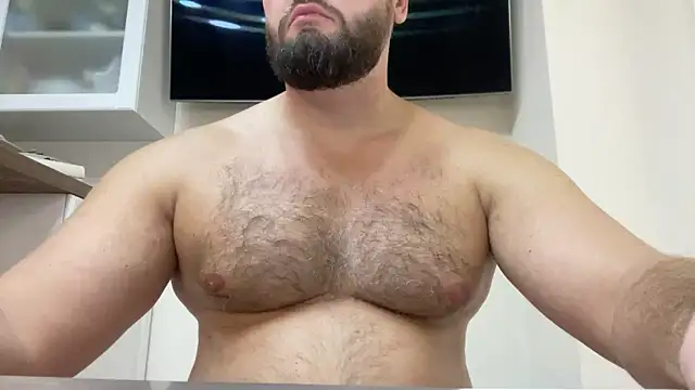 Snapshot of BrianJohnson_ chatting on February 7, 2026, 5:10 pm BrianJohnson online show from February 7, 2026, 5:10 pm