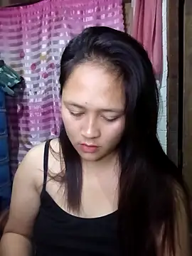 pretty me092121 online show from December 5, 2025, 7:45 pm