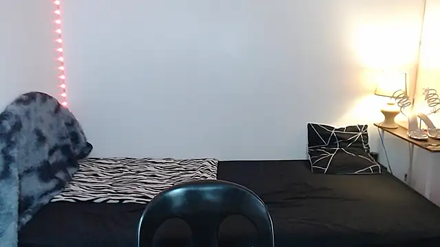 Xhugebatecum online show from December 20, 2025, 8:50 am