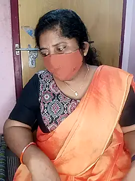 Jessi 25 online show from October 24, 2025, 5:45 pm