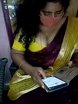 Jessi 25 online show from February 19, 2026, 4:37 pm