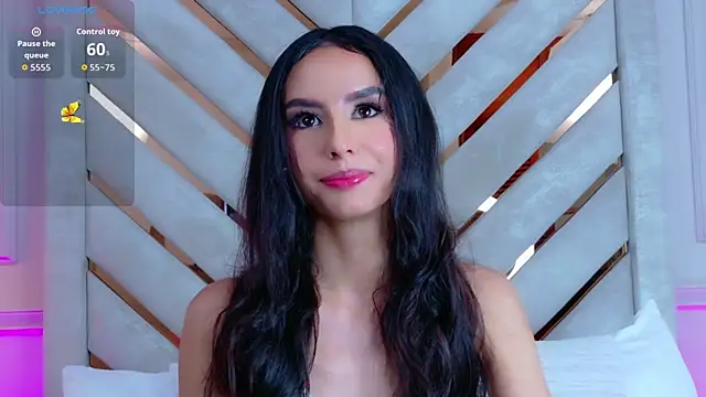 Sarah-Grace online show from November 25, 2025, 1:39 am