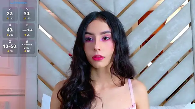 Sarah-Grace online show from November 3, 2025, 2:39 am