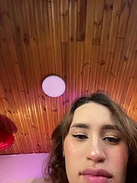 juliana-mancini online show from February 14, 2026, 11:54 am