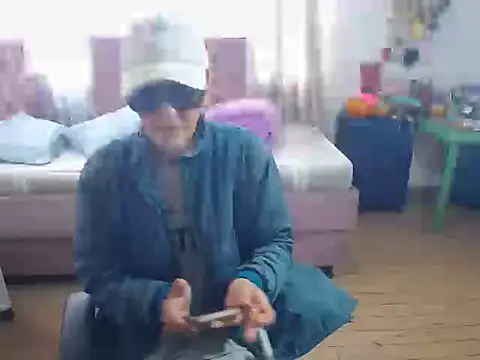 isabella-lips007 online show from April 26, 2026, 4:26 pm