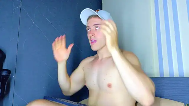 Snapshot of ALANNFERRER chatting on April 5, 2026, 10:33 am ALANNFERRER online show from April 5, 2026, 10:33 am