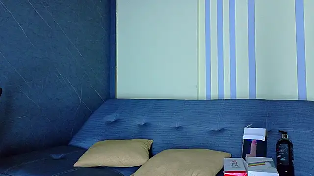 Snapshot of ALANNFERRER chatting on April 8, 2026, 10:06 am ALANNFERRER online show from April 8, 2026, 10:06 am