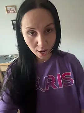 LauLaveau online show from November 22, 2025, 6:56 am