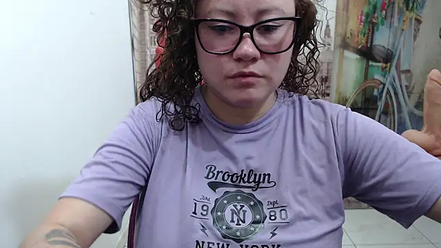 greeneyes nurse online show from November 21, 2025, 7:57 pm