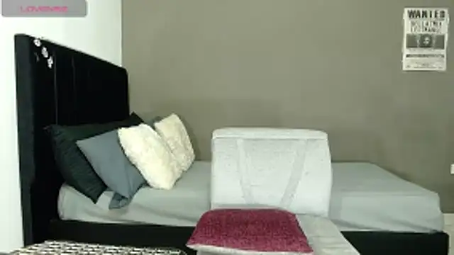 Matteo12  online show from March 22, 2026, 4:27 am