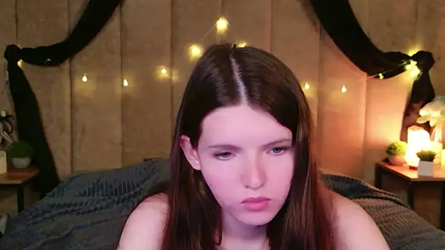 Gaby Essen online show from November 14, 2025, 8:45 pm