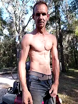 Hungwell1515 online show from November 5, 2025, 8:34 pm