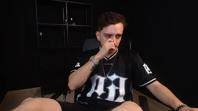 FelixStarkk online show from July 26, 2026, 6:42 am