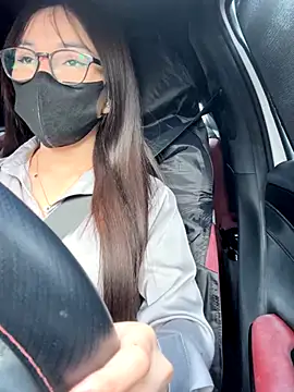 Linh 2004 online show from October 8, 2025, 6:59 am