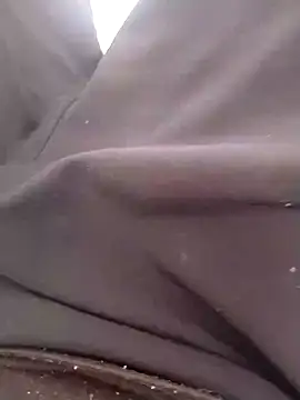 zorhotty online show from June 17, 2026, 5:18 am