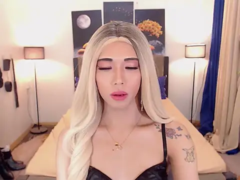 PreciousAmore online show from November 15, 2025, 7:23 am