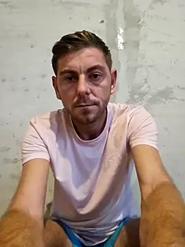 Snapshot of Alex-andru88 chatting on October 31, 2025, 6:10 am Alex-andru88 online show from October 31, 2025, 6:10 am