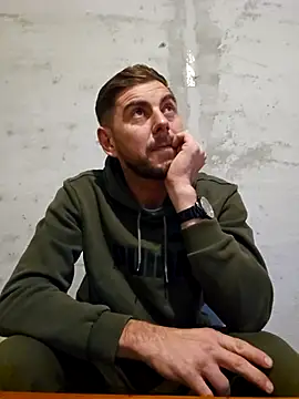 Snapshot of Alex-andru88 chatting on December 1, 2025, 6:47 am Alex-andru88 online show from December 1, 2025, 6:47 am