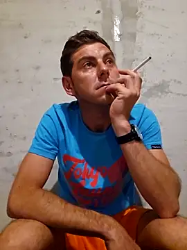 Snapshot of Alex-andru88 chatting on November 1, 2025, 6:46 pm Alex-andru88 online show from November 1, 2025, 6:46 pm