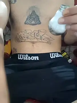 Golonzo1996 online show from April 24, 2026, 12:01 am