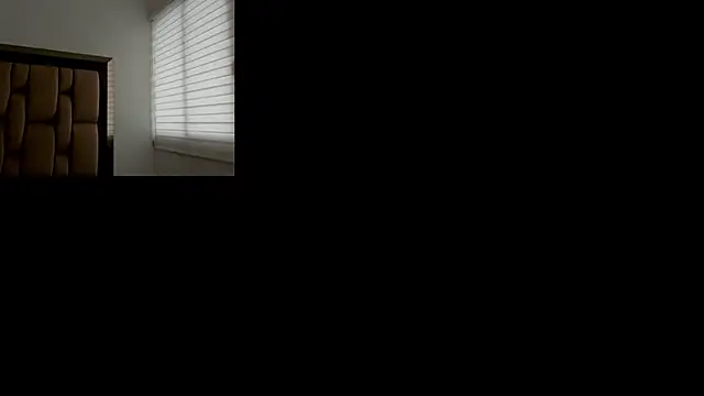 Snapshot of Enzo_issis chatting on October 15, 2025, 6:05 pm Enzo issis online show from October 15, 2025, 6:05 pm