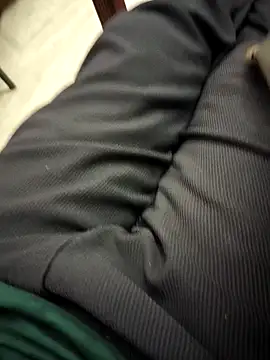 Snapshot of Yourslovingdick chatting on September 18, 2025, 10:13 pm Yourslovingdick online show from September 18, 2025, 10:13 pm