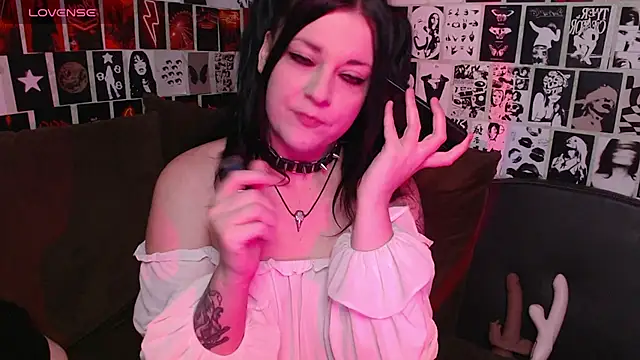 Kvopa online show from November 2, 2025, 4:17 am