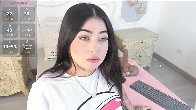 MeganStar   online show from November 4, 2025, 11:58 am